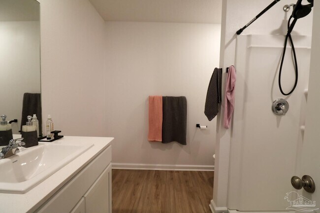 Building Photo - 6724 Paso Fino Dr