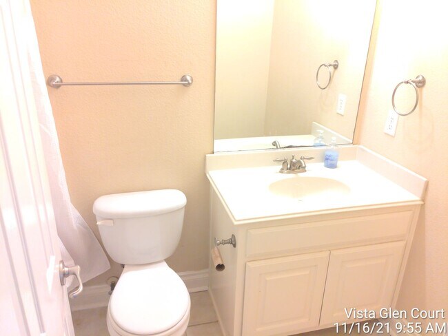 Building Photo - 4401 Vista Glen Ct