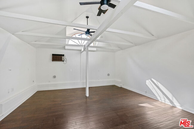 Building Photo - 4920 Marathon St