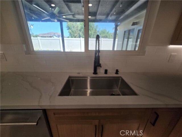 Building Photo - 1531 Elm Dr