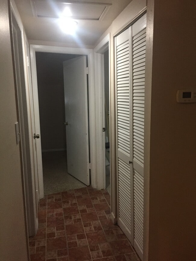 Building Photo - 200 59th Ave NE