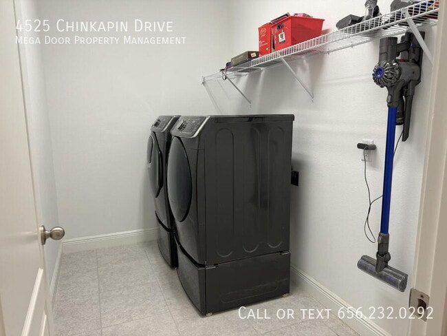 Building Photo - 4525 Chinkapin Dr