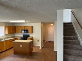 Building Photo - 2431 Marimont Ln