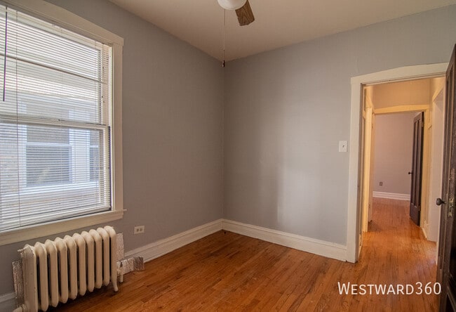 Building Photo - 4246 N Menard Ave