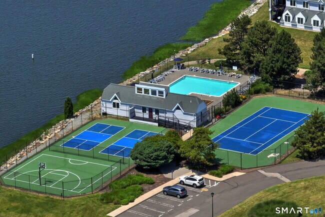 Building Photo - 1128 Windward Rd