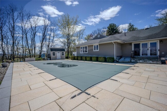 Building Photo - 19-21-21 Lamela Dr