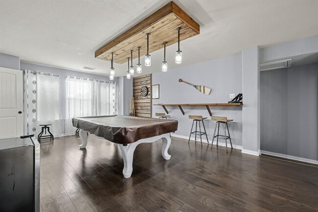 Building Photo - 2012 Santa barbara Ct