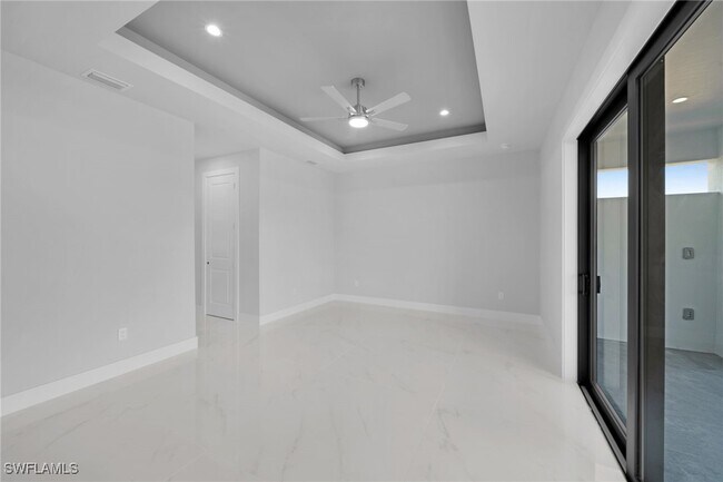Building Photo - 436 NW 38th Ave