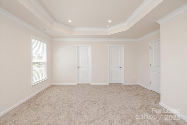 Building Photo - 23018 Clarabelle Dr