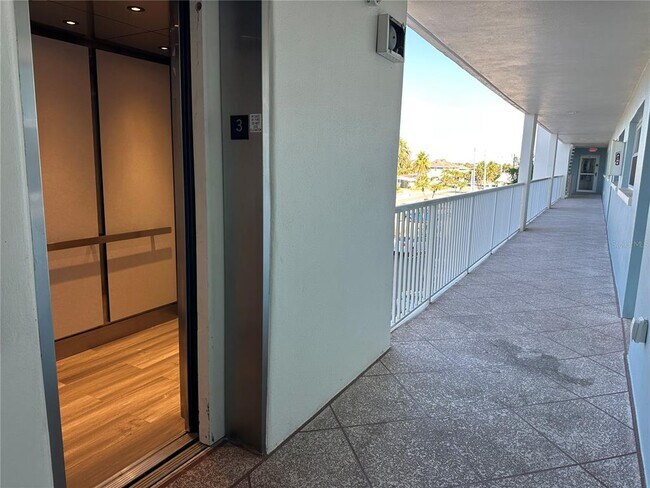 Building Photo - 300 64th Ave