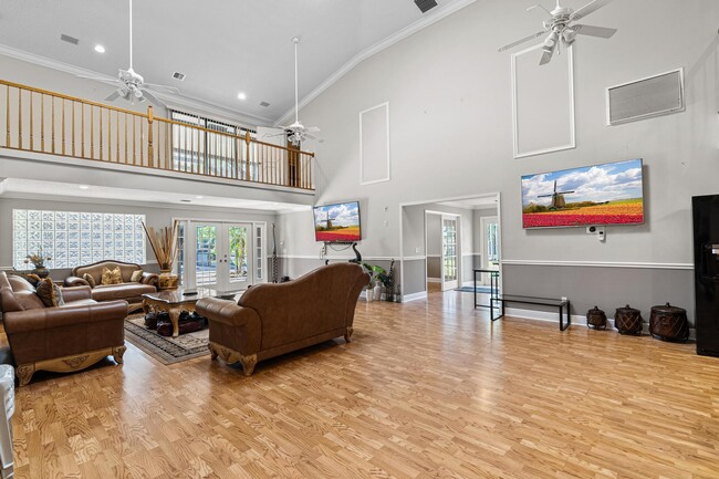 Building Photo - 6186 Duckweed Rd