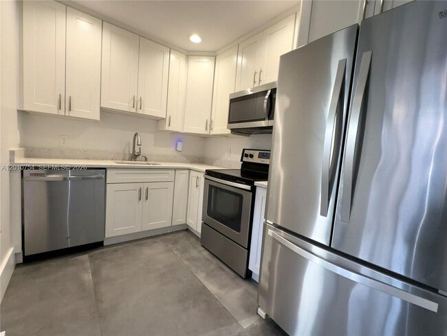 Building Photo - 1533 Gabriel St