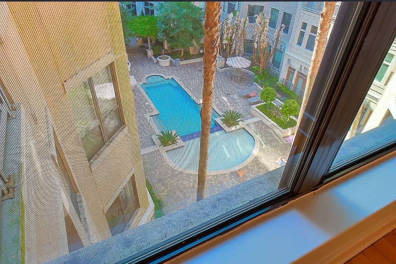 Building Photo - 1901 Post Oak Blvd