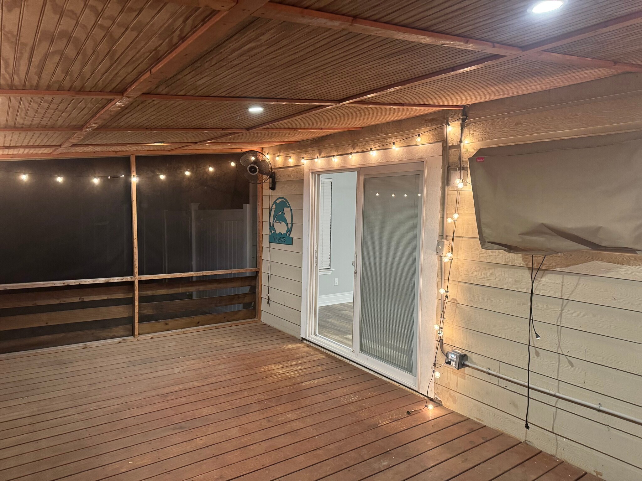 Building Photo - 407 Royal Pines Way