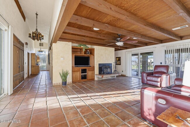 Building Photo - 40555 20th St W