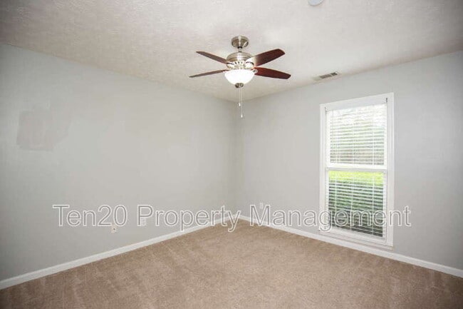 Building Photo - 776 Lee Rd 222