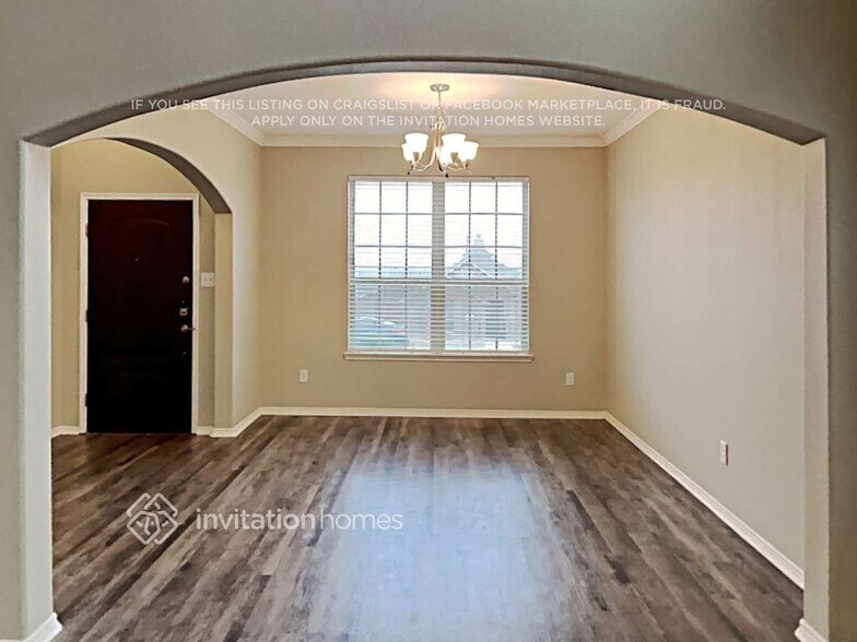 Building Photo - 5857 Bindweed Street