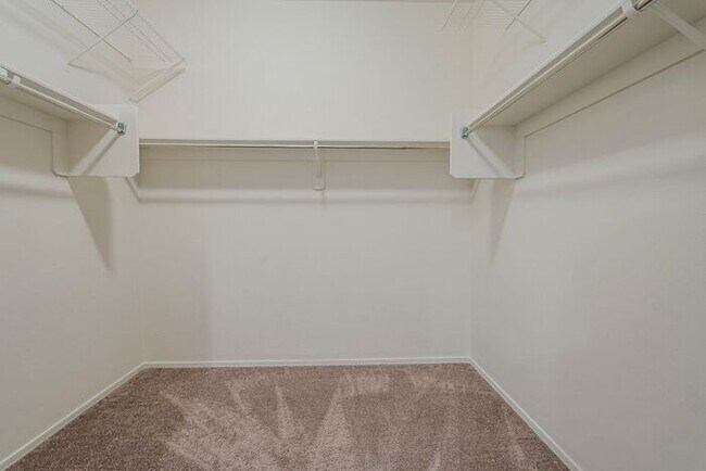 Building Photo - Bright & Stylish 3BR Home in La Estancia |...