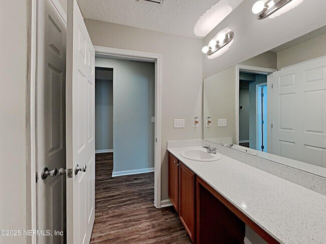 Building Photo - 12667 Sheffield Walk Ln