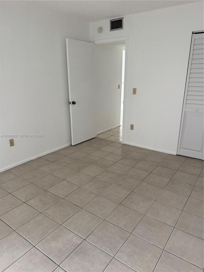 Building Photo - 7747 SW 86th St