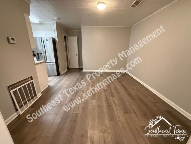 Building Photo - 445 N 18th St