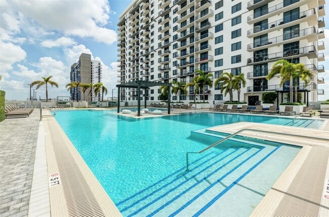 Building Photo - 5225 NW 85th Ave