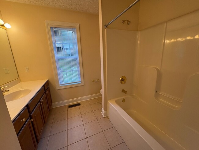 Building Photo - 630 Oak Tree Blvd NW