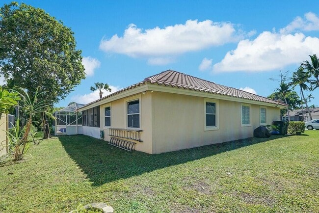 Building Photo - 1030 Sweet Briar Pl