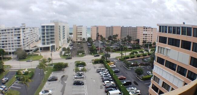 Building Photo - 3581 S Ocean Blvd