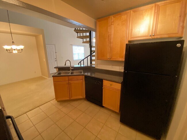 Building Photo - Charming Ocean Grove Condo