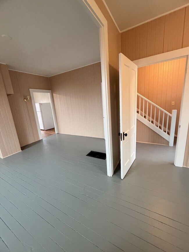 Building Photo - 3356/3372/3376 Franklin Ave.