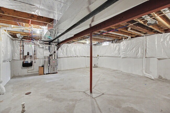 Building Photo - 41574 Mitchell Rd