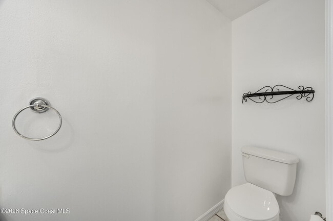 Building Photo - 105 La Costa St