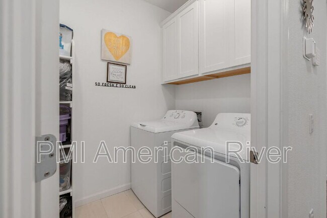 Building Photo - 1355 Dusty Maiden Dr