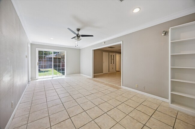 Building Photo - 3630 Latma Dr