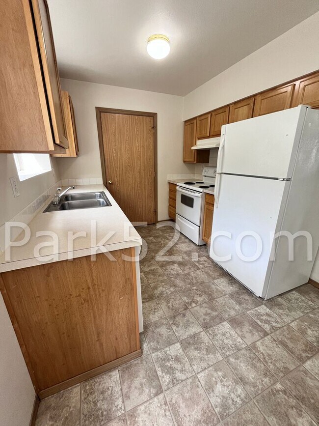 Building Photo - 2 Bedroom 2 Bathroom Ground Floor Condo