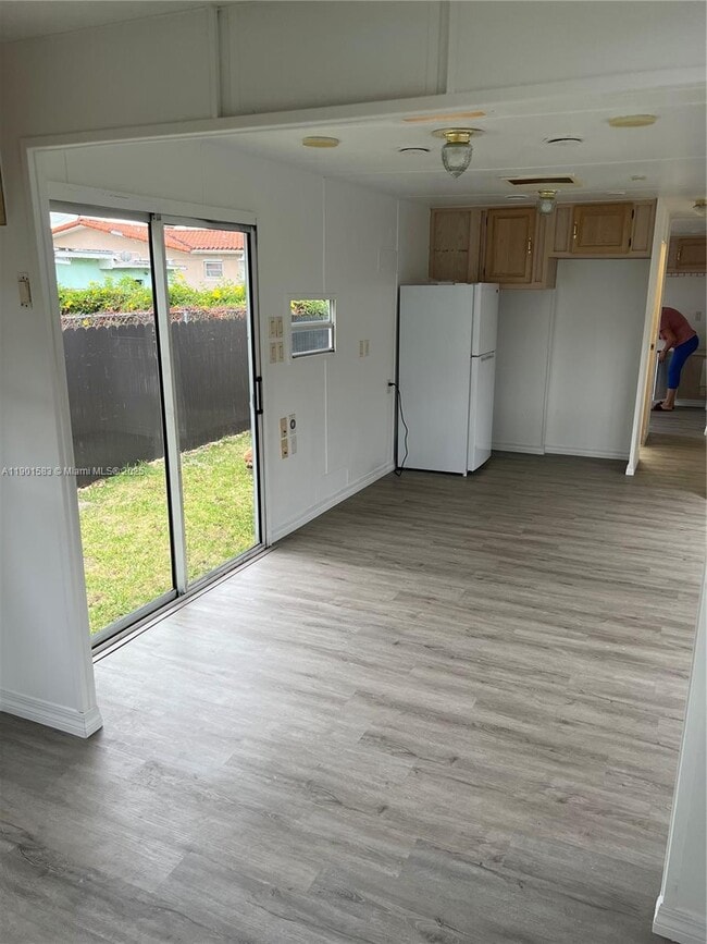 Building Photo - 1600 NW 42nd St