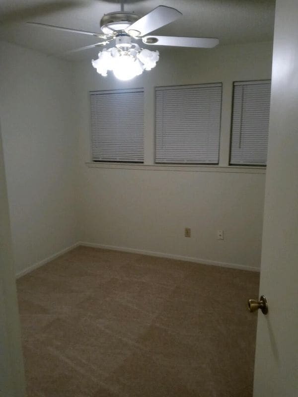 Building Photo - 7530 Kings Ridge Rd
