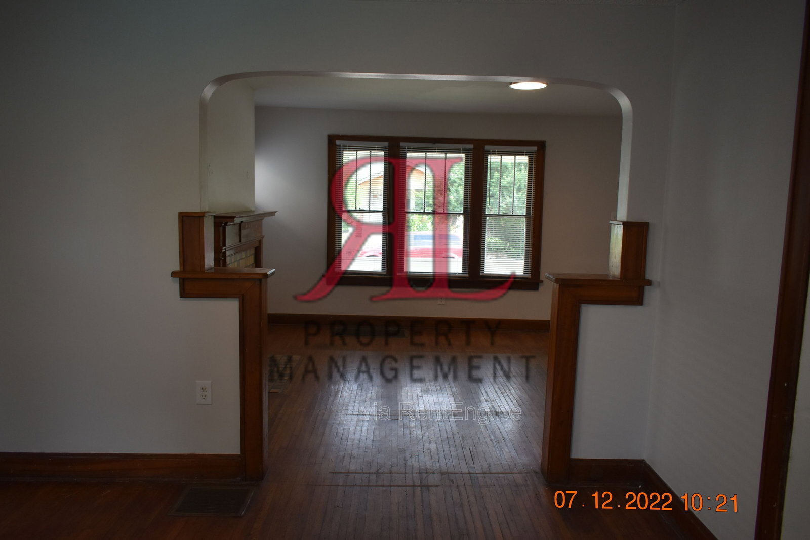 Building Photo - 765 E Deshler Ave