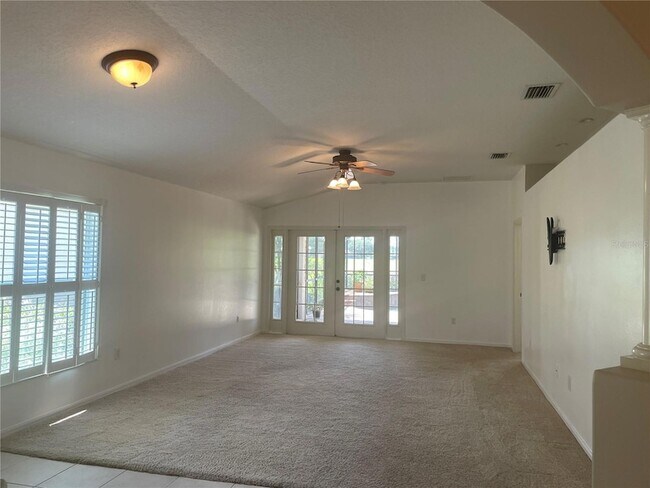 Building Photo - 6117 Gentle Ben Cir