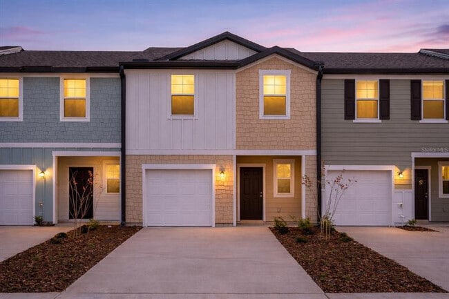 Building Photo - 5942 Chestnut Grv Pl