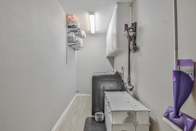 Building Photo - 4816 55th St