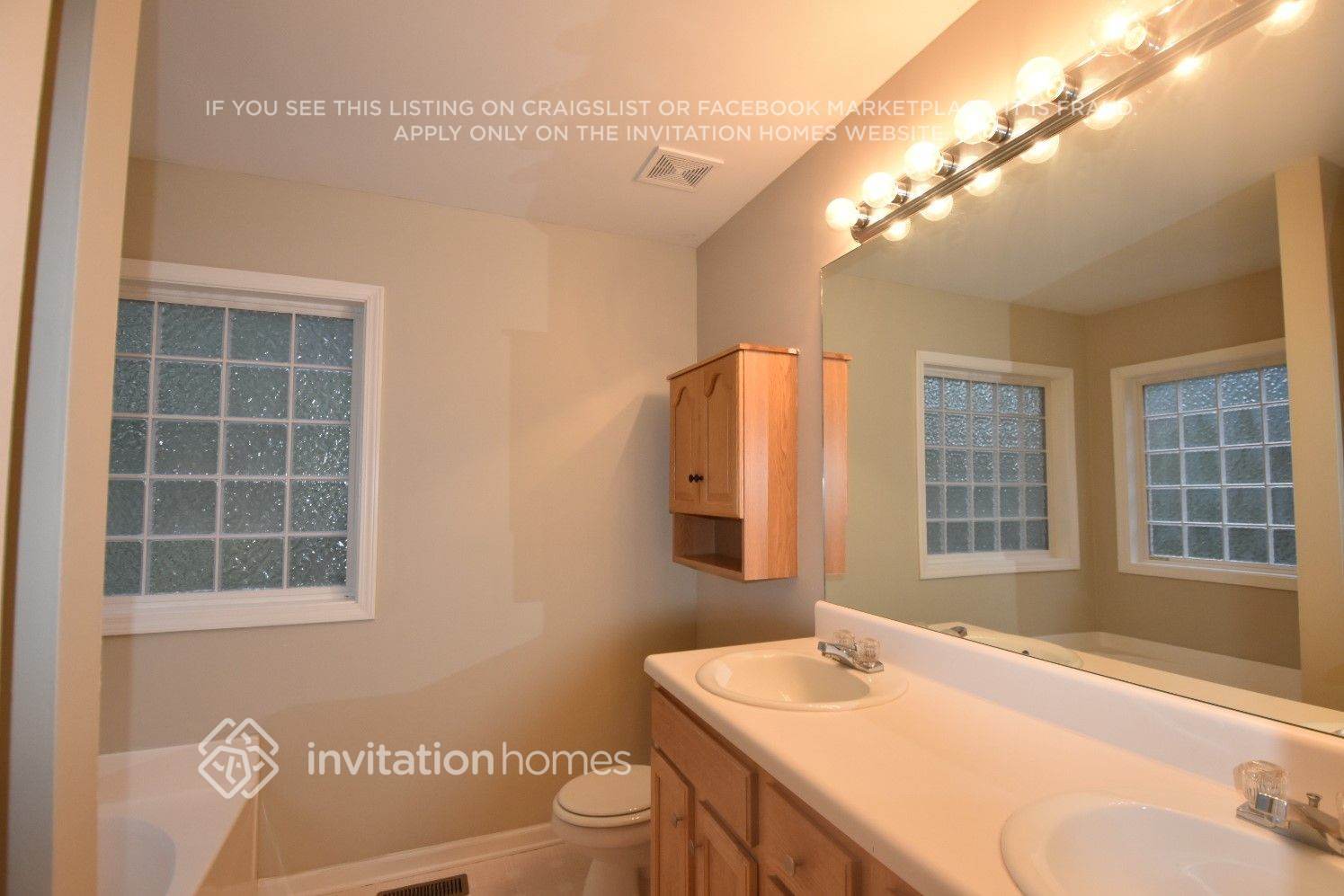 Building Photo - 9455 Pebble Creek Ct