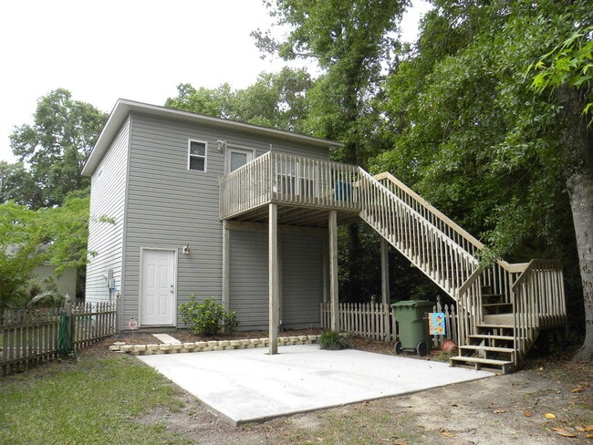 Primary Photo - "THE TREE HOUSE" 1BR house/ 1 mile to UNCW...