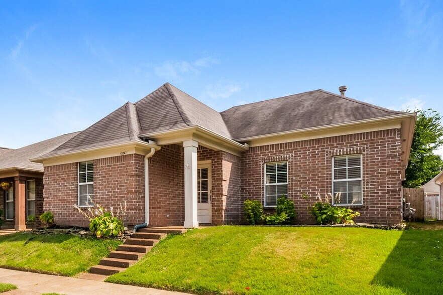 Building Photo - 10247 Morning Hill Dr