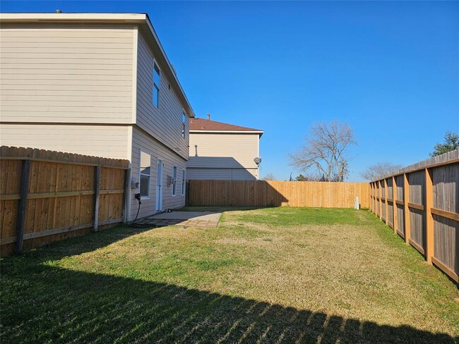 Building Photo - 21611 Blue Heather Ct