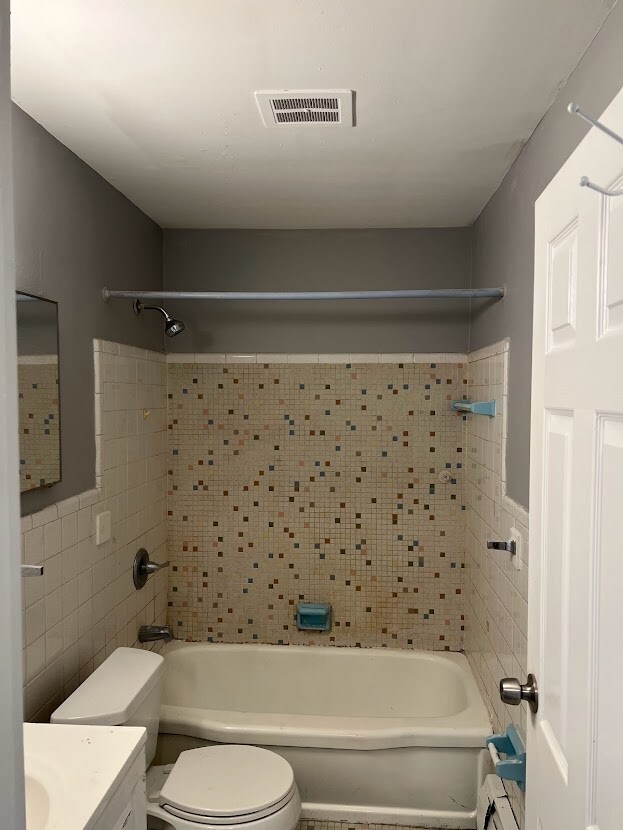 Building Photo - 4846 Yarmouth Pl