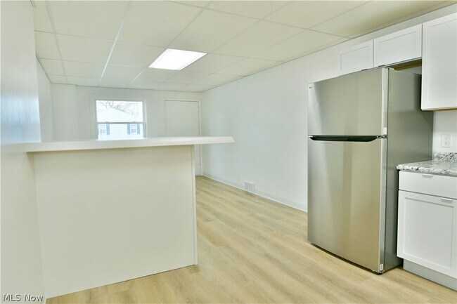 Building Photo - 401 Williams St SE