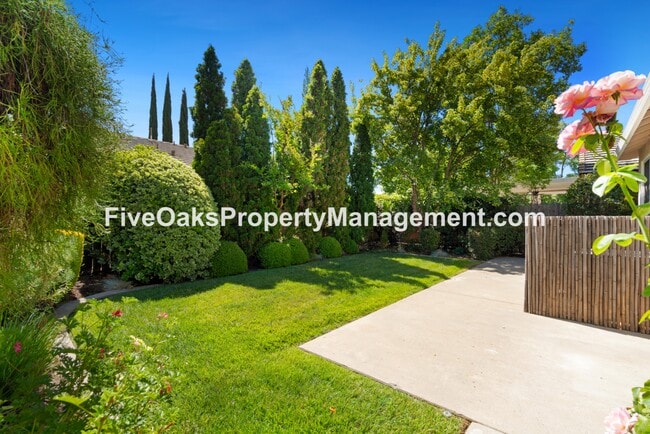 Building Photo - 885 Rathbone Cir