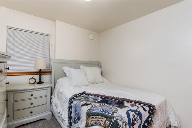 Bedroom #3 - 310 Tipperary Ct